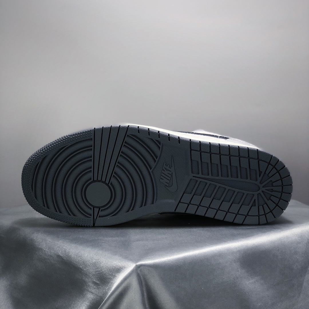 Air Jordan 1 Low X The North Face