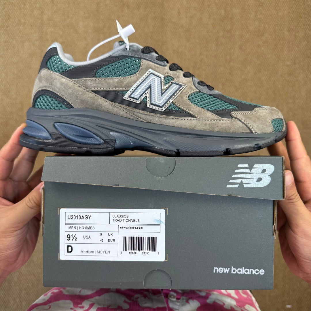 New Balance gris