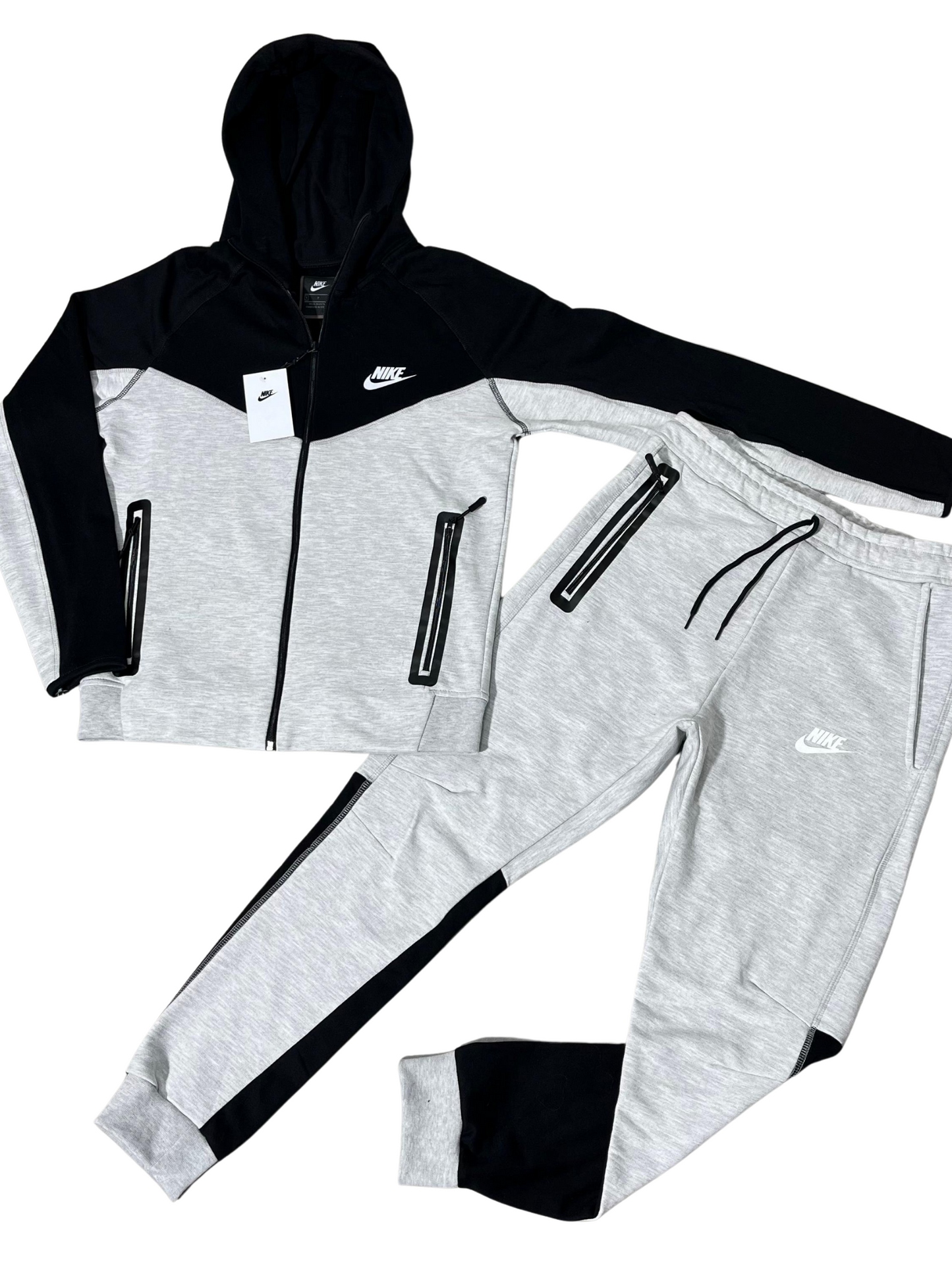 Nike tech white