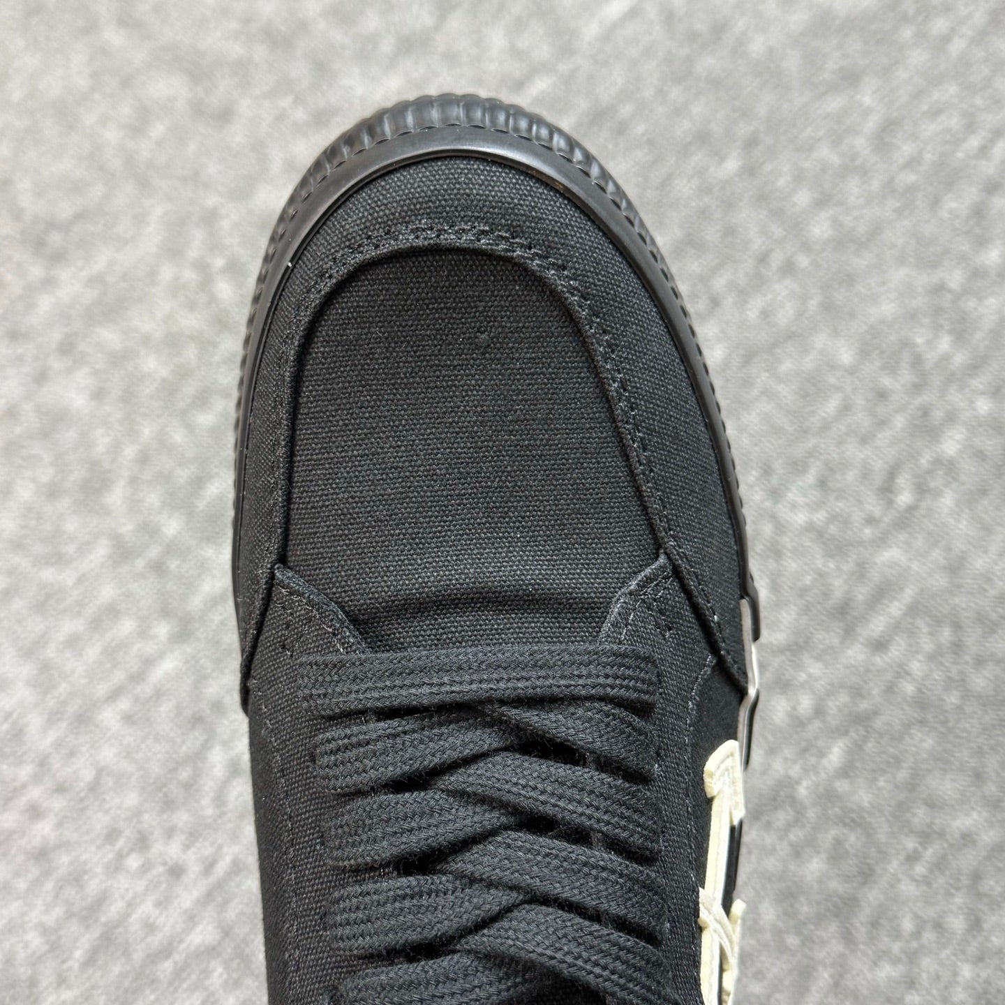 Vulcanized Black White