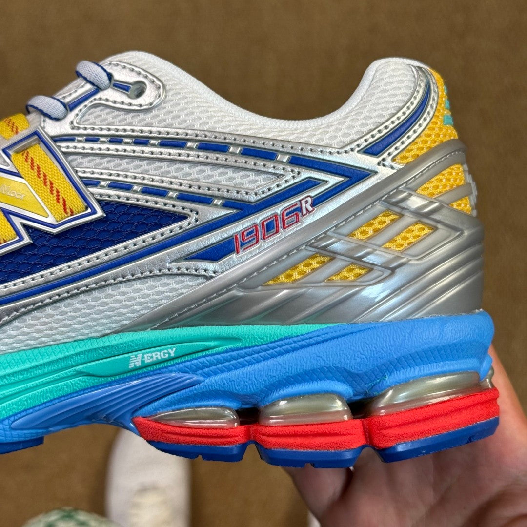 New Balance 1906R