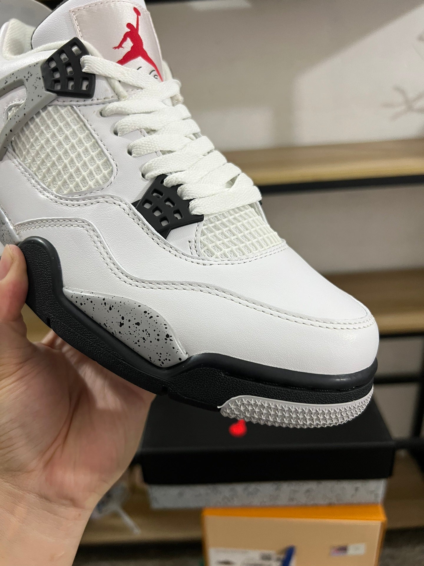 Air Jordan 4 white Cement
