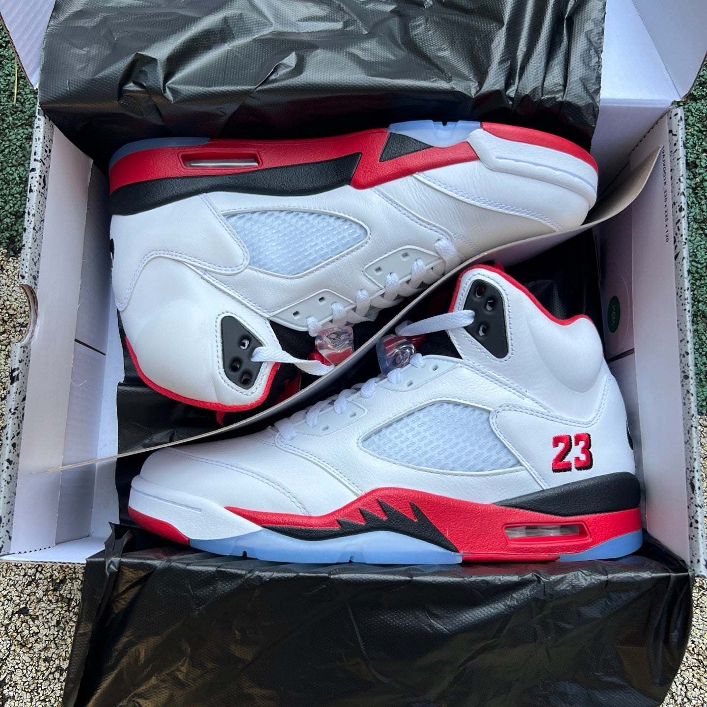 Air Jordan 5 “Fire Red Black Tongue”