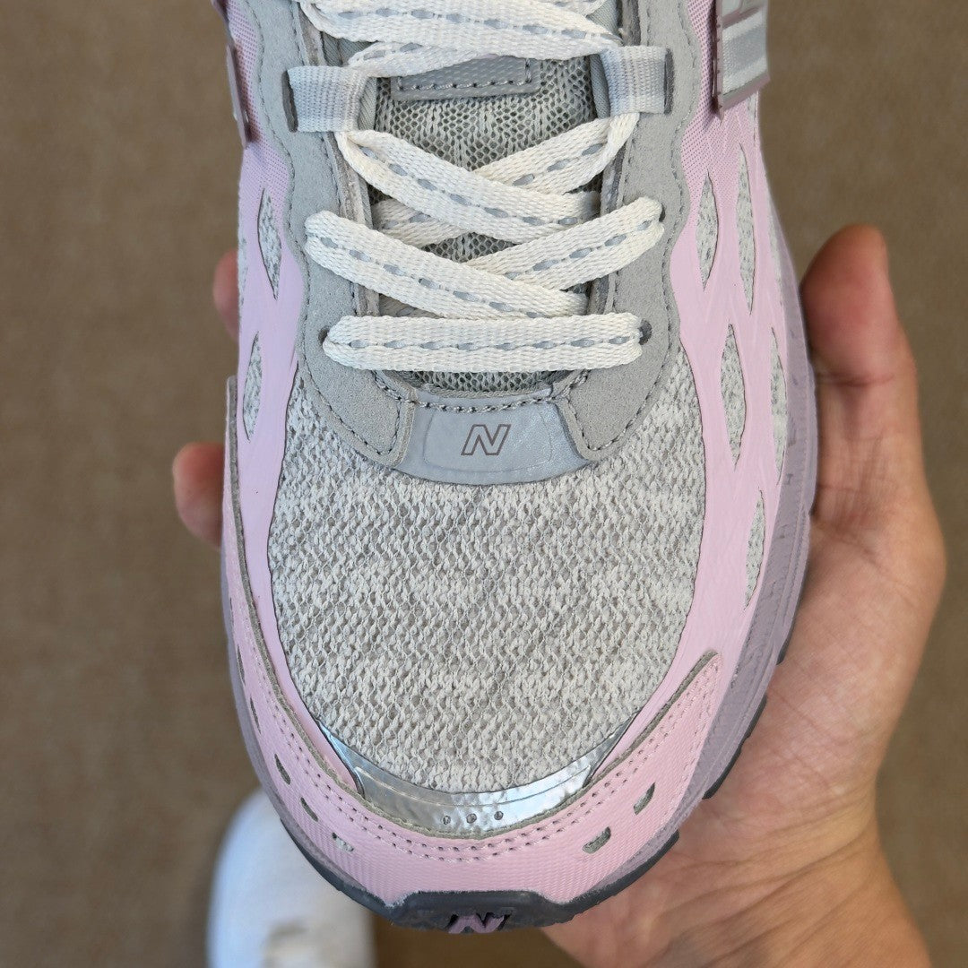New Balance 1906R Pink