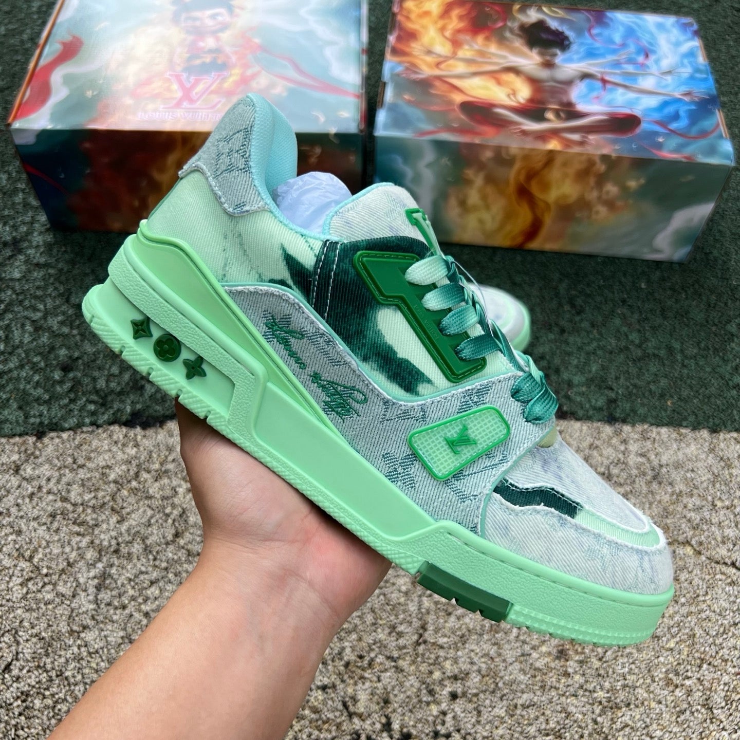 LV Trainer Nezha Conquers the Dragon King - Caja de Colección incluida