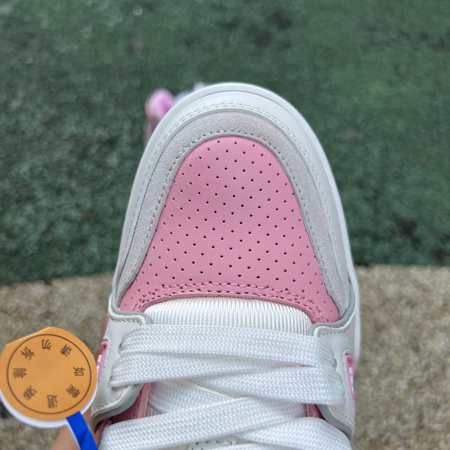 LOUIS VUITTON Trainer Pink Griss