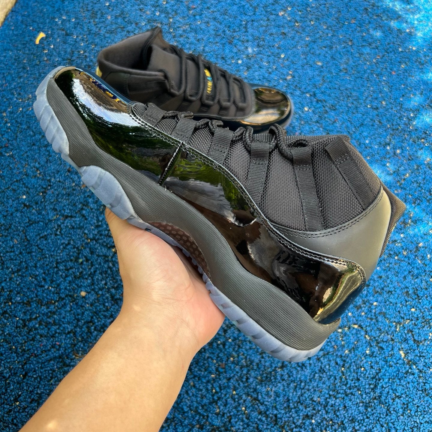 Air Jordan 11 Gamma blue