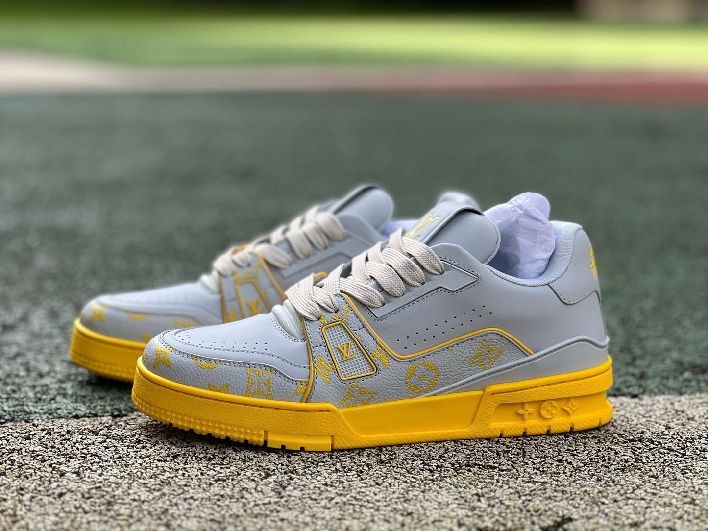 LOUIS VUITTON Trainer Lv gris-amarillo