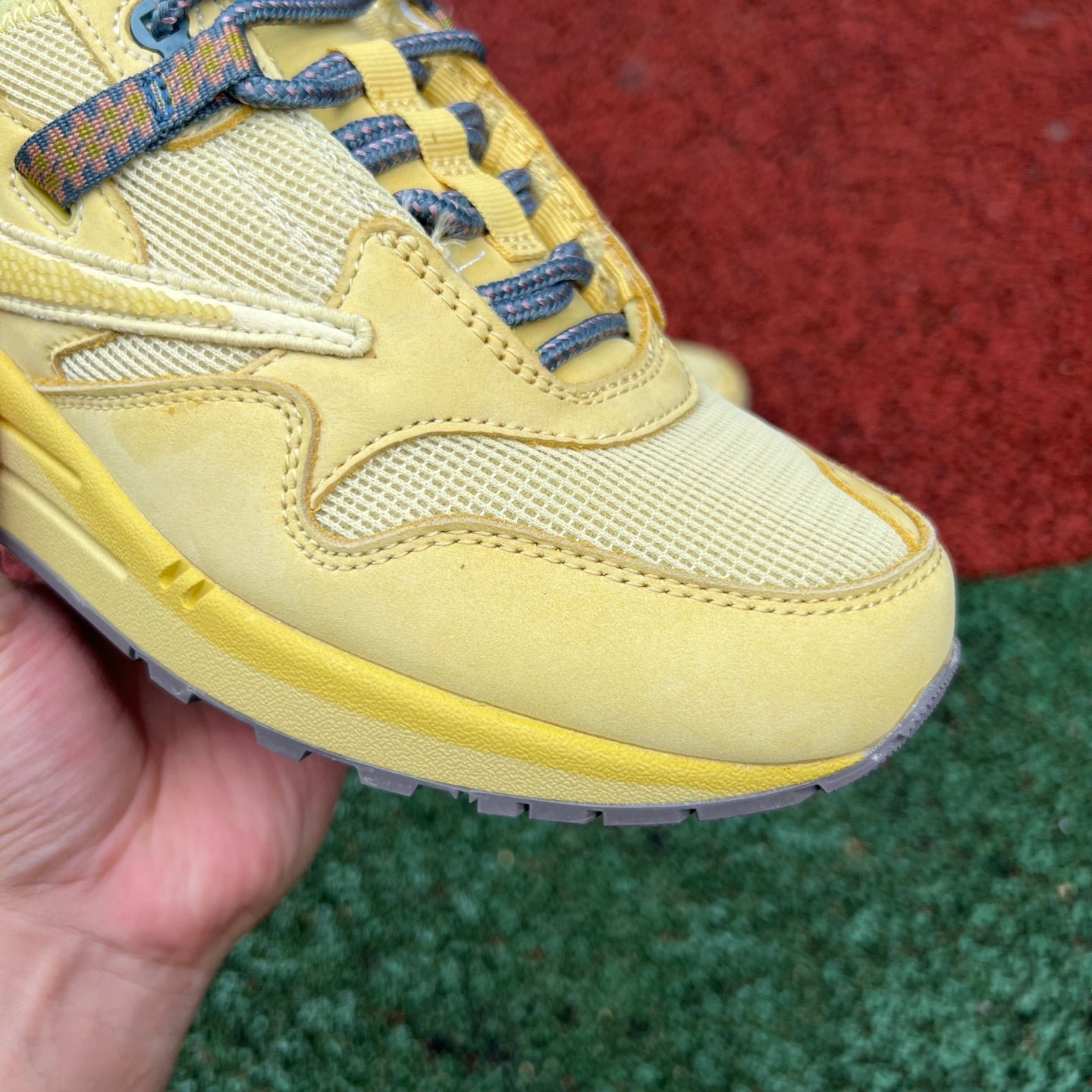 Air Max 1 Saturn Gold x Travis Scott