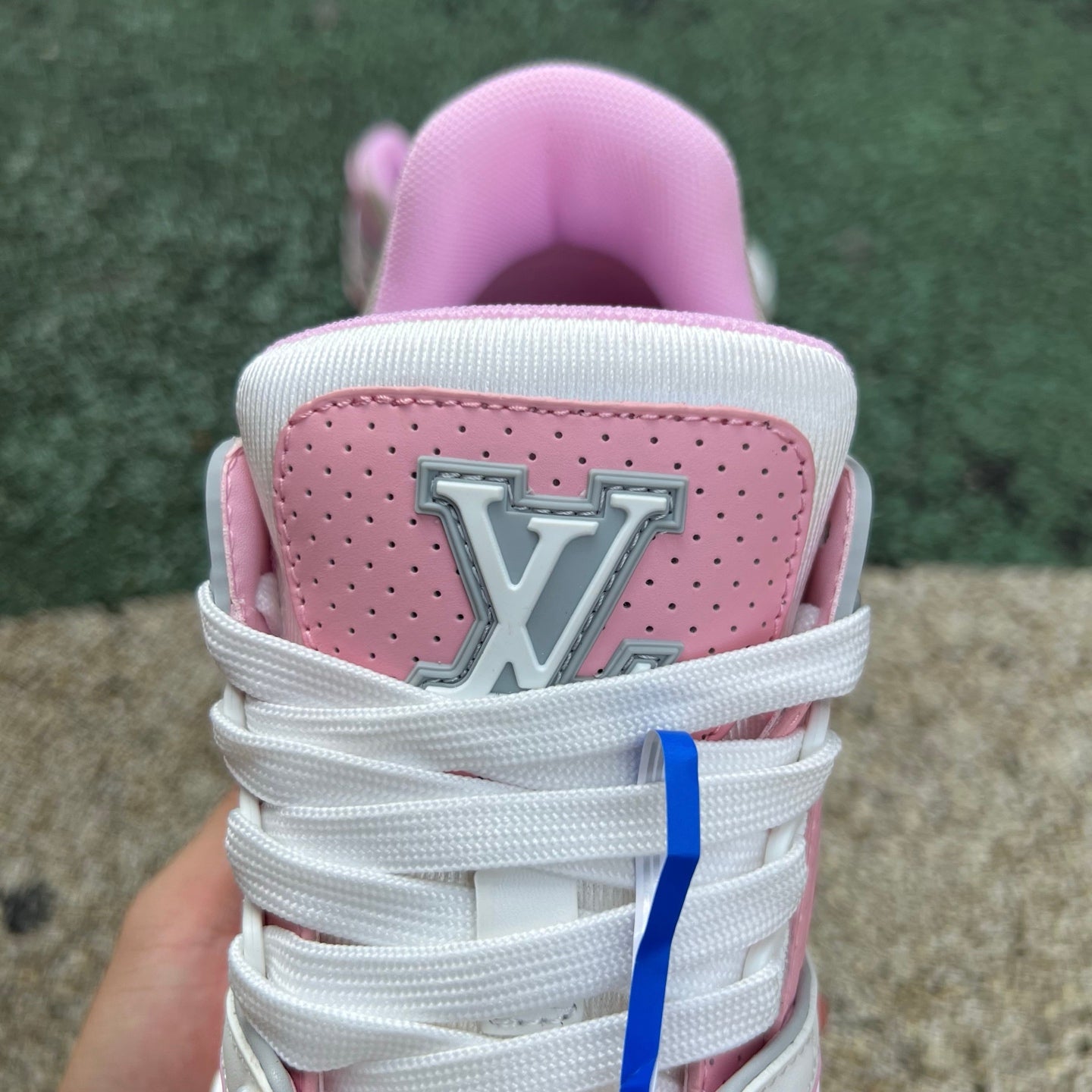LOUIS VUITTON Trainer Pink Griss