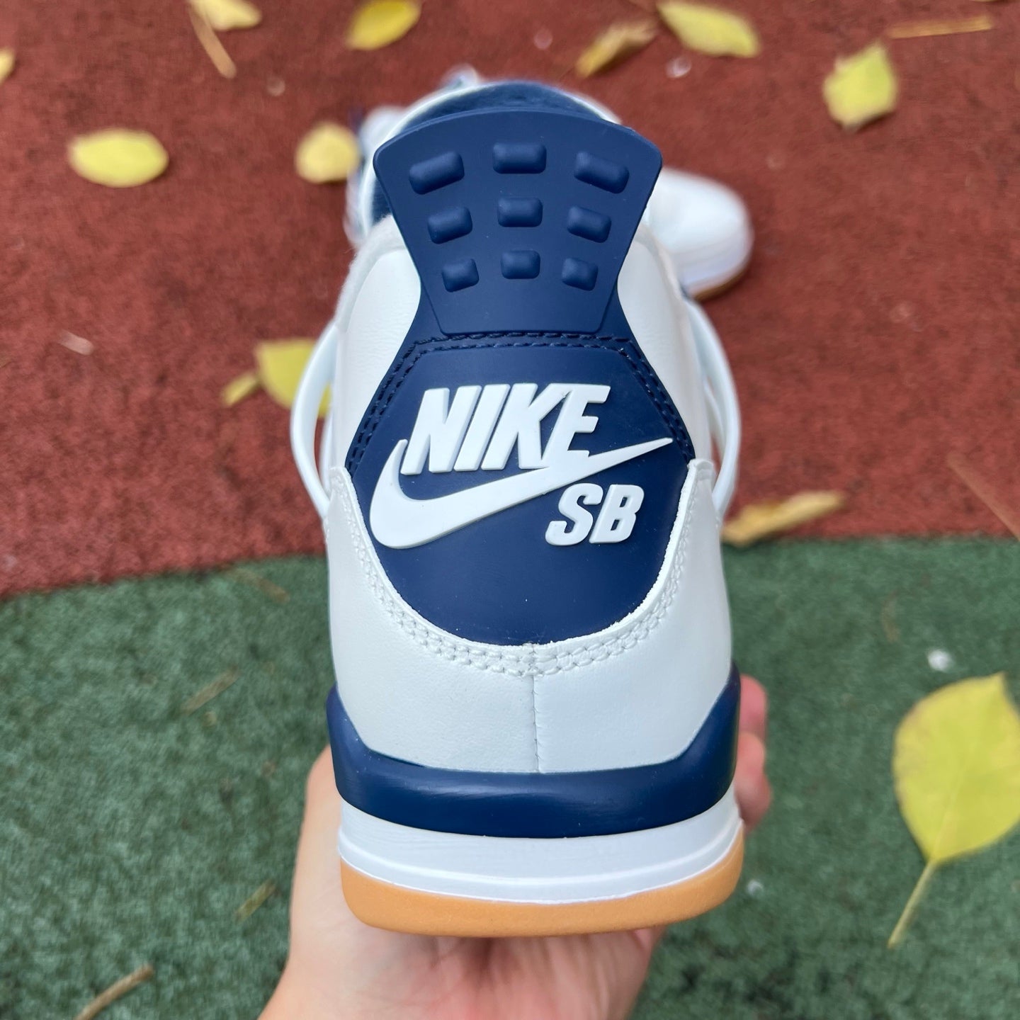 Jordan 4 x Navy