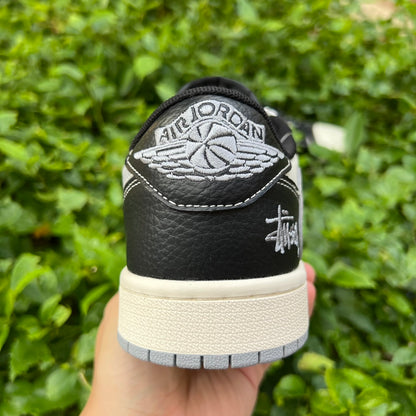 Air Jordan 1 Low Negras