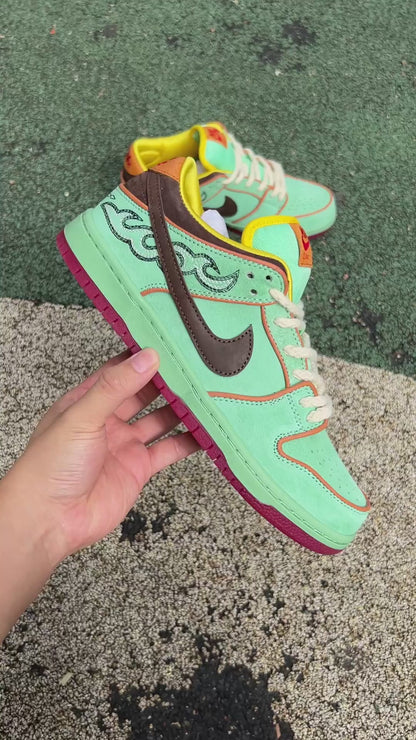 Dunk SB Dunk Low Shenron Baroque/Black Brow