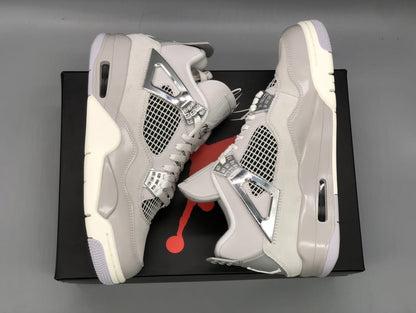Jordan retro 4 Frozen Moment