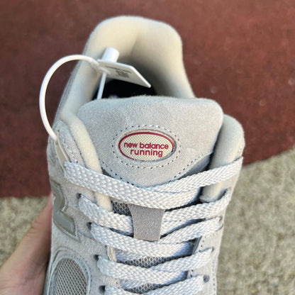 New Balance 2002R