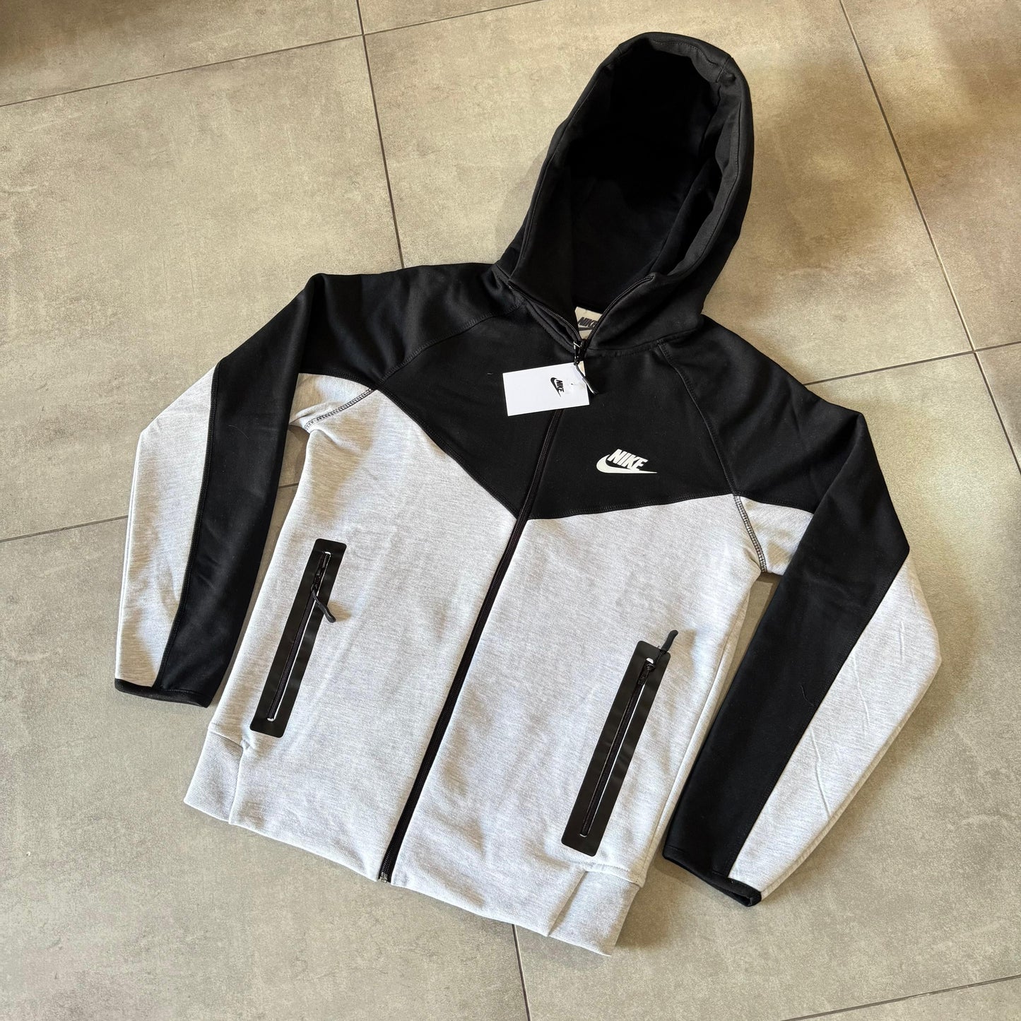 Conjunto Nike Tech Fleece B