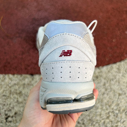 New Balance 2002R