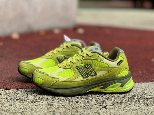 New Balance Green