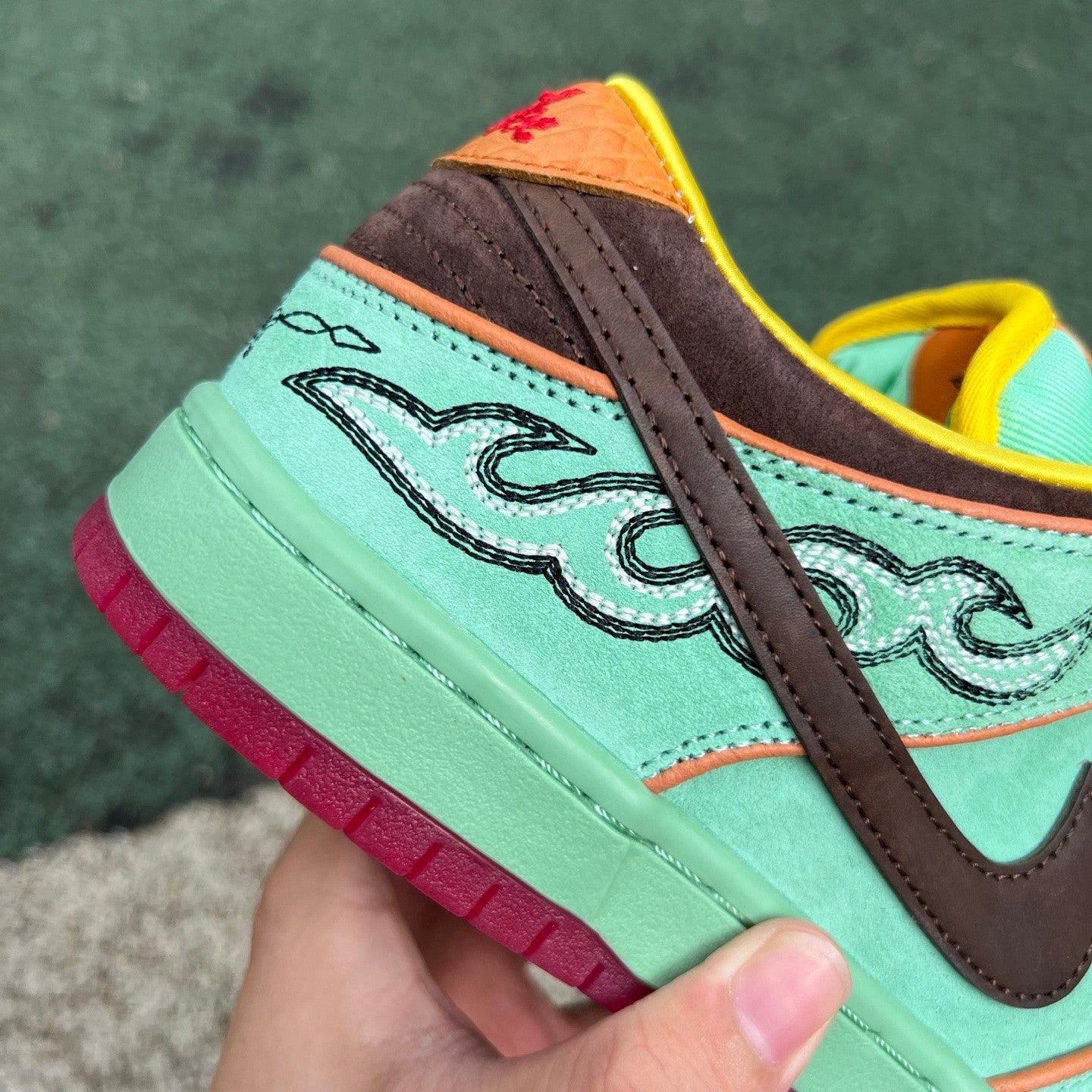 Dunk SB Dunk Low Shenron Baroque/Black Brow
