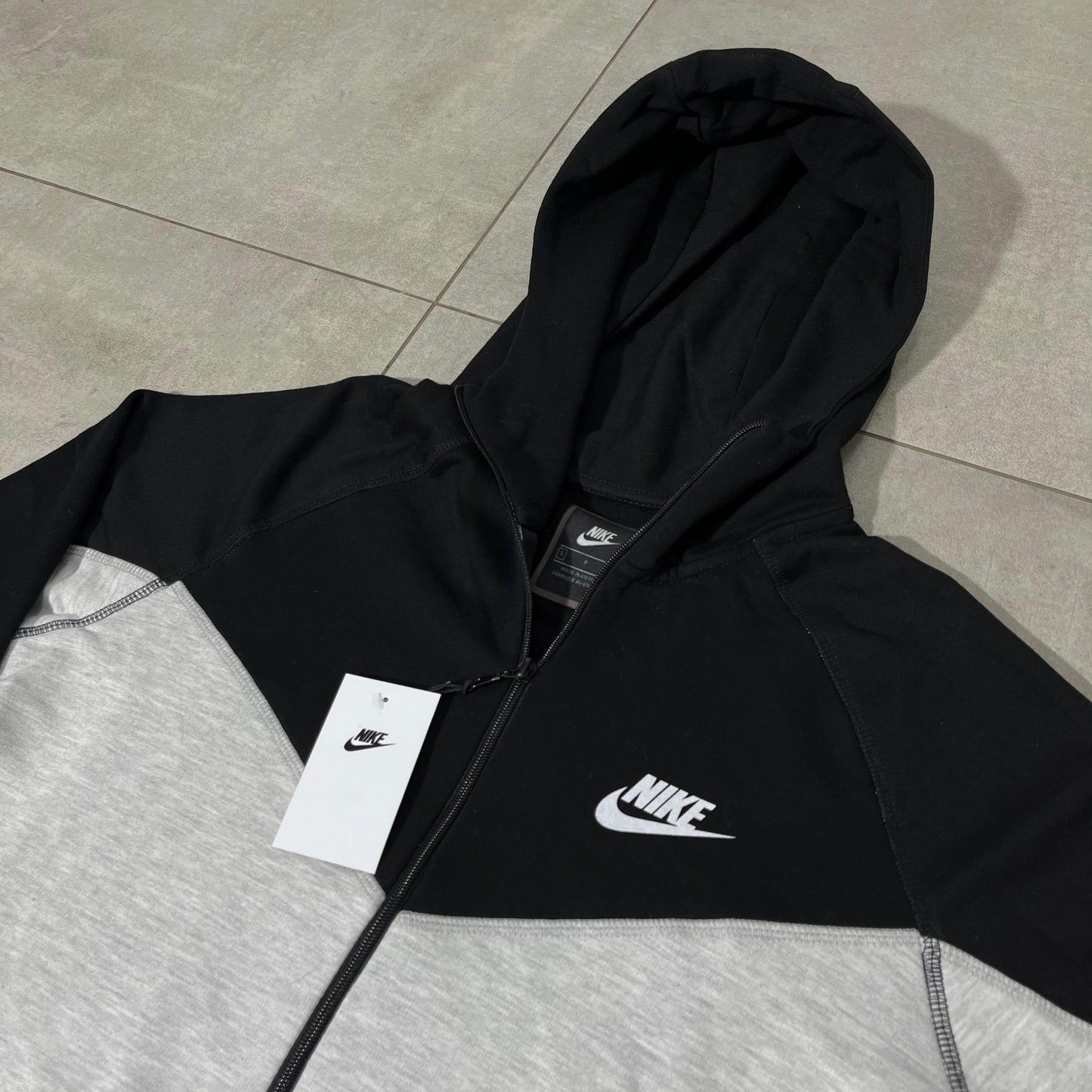 Conjunto Nike Tech Fleece B