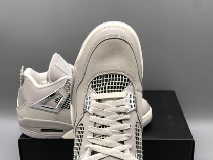 Jordan retro 4 Frozen Moment