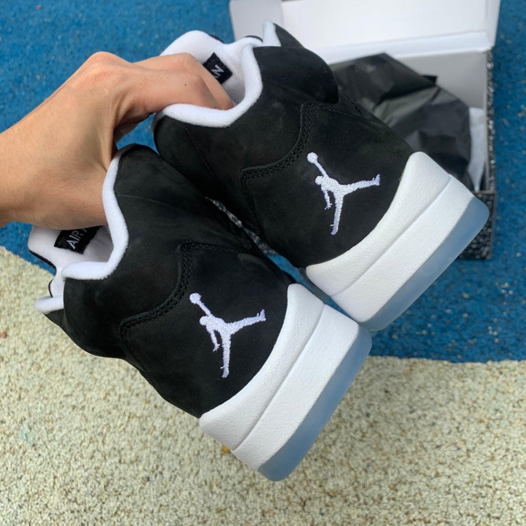 Air Jordan AJ5 Oreo