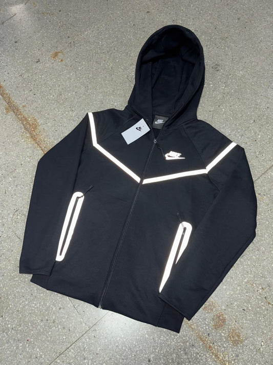 Nike tech Black poleron reflectante