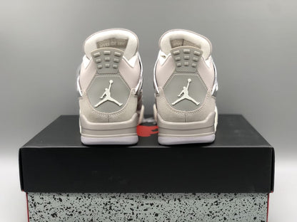 Jordan retro 4 Frozen Moment