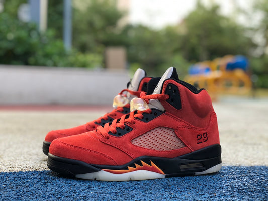 Air Jordan 5 WMNS “Dunk On Mars”