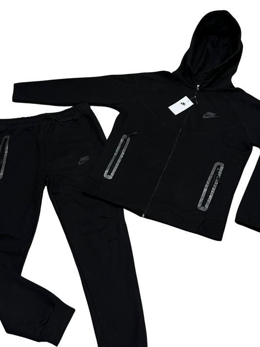 Nike tech Black